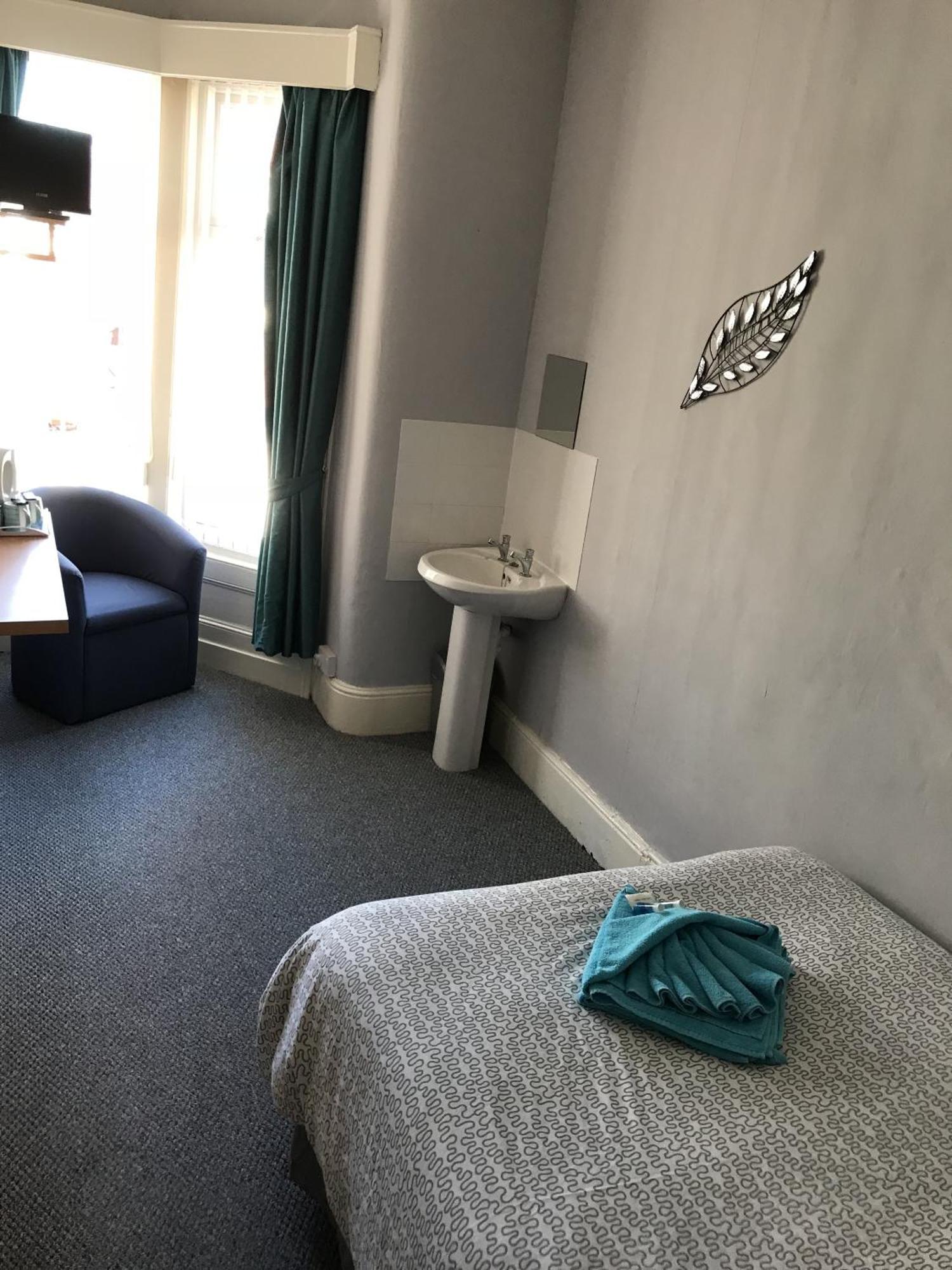ブラックプール Westbourne House Bed & Breakfast エクステリア 写真