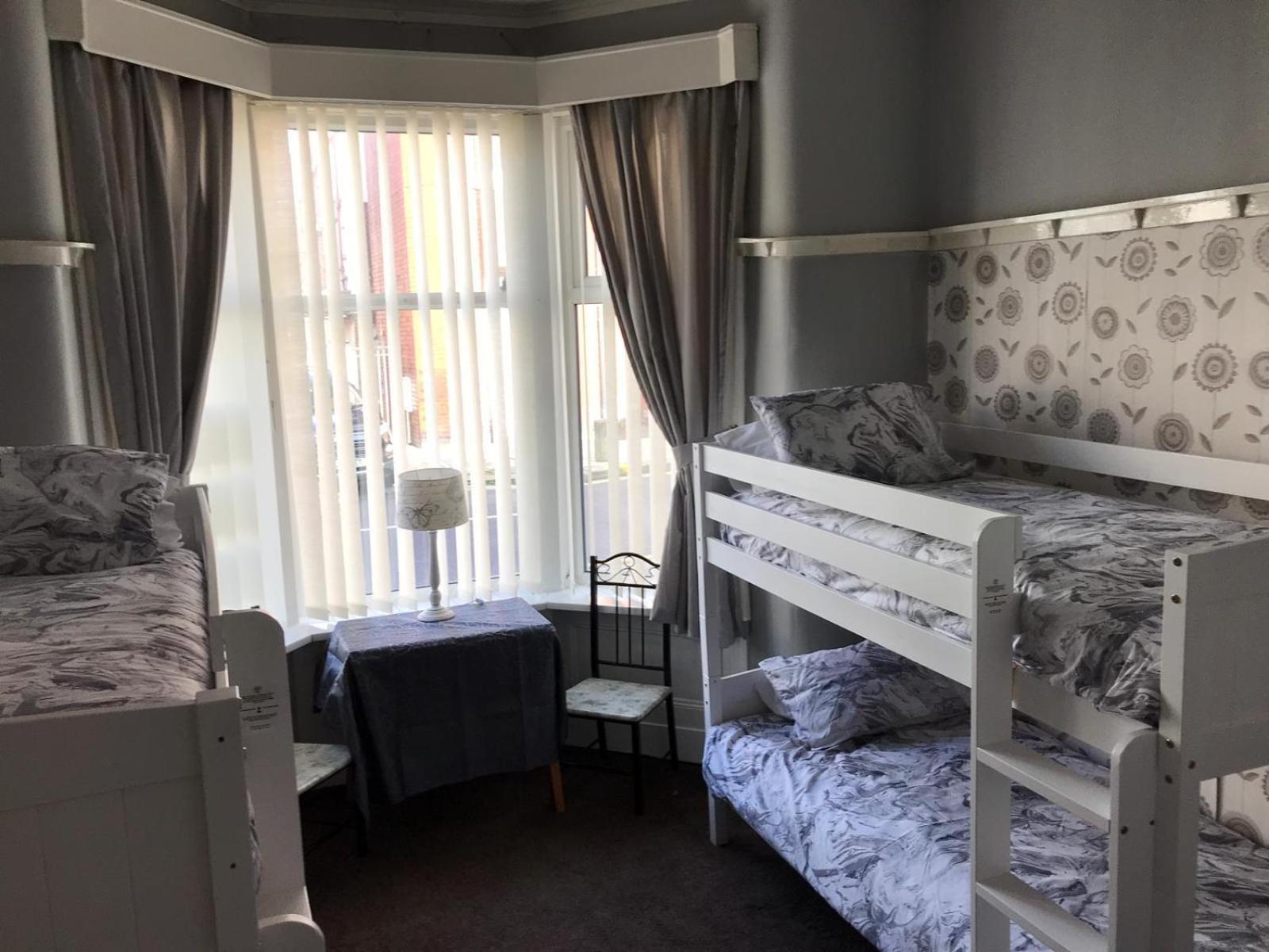 ブラックプール Westbourne House Bed & Breakfast エクステリア 写真